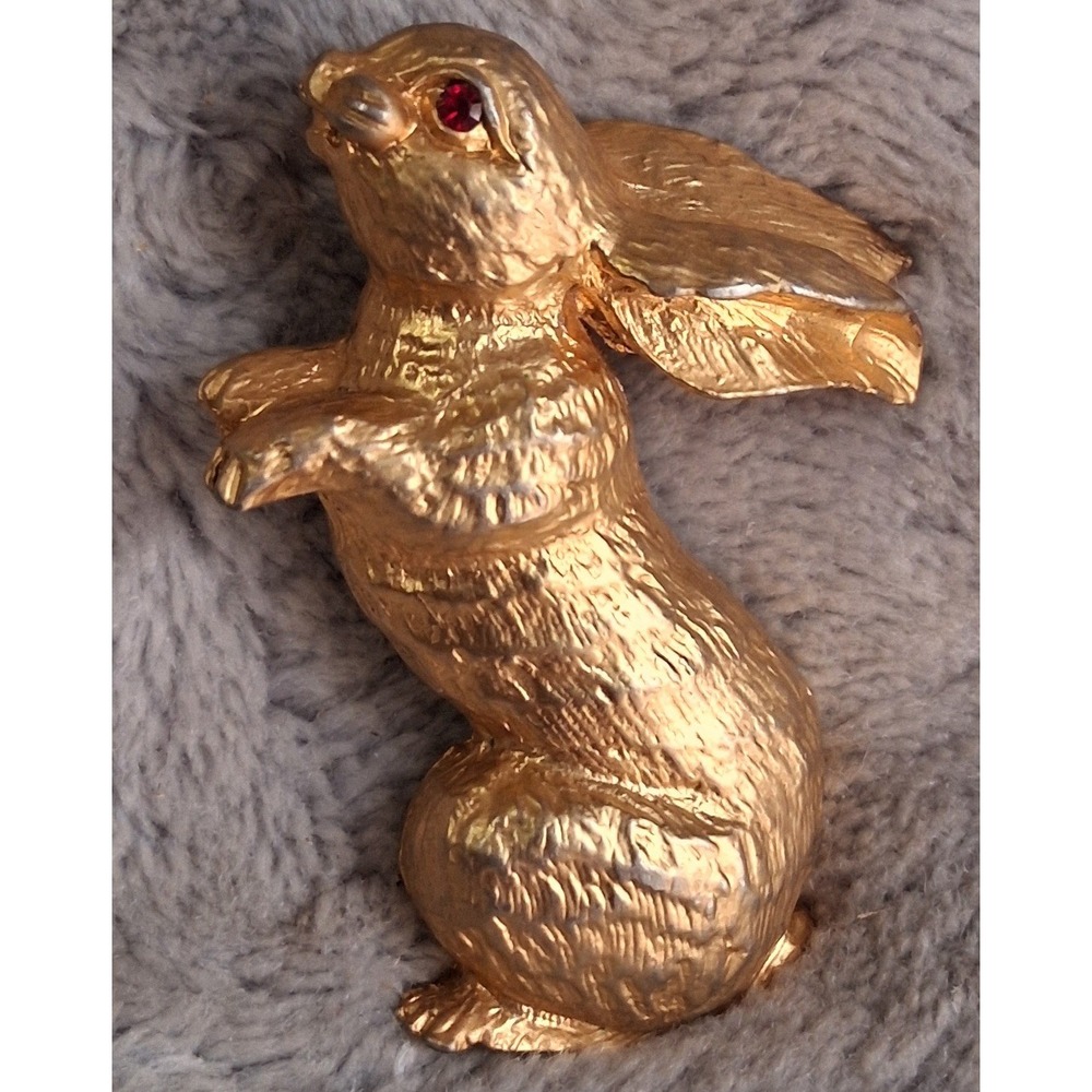 Vintage Gold Tone Standing Rabbit Brooch Red Rhinestone Eye Textured Hare Pin